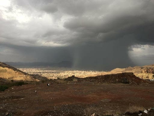 الأرصاد يتوّقع أمطار متفرقة على أجزاء من السواحل الشمالية الغربية