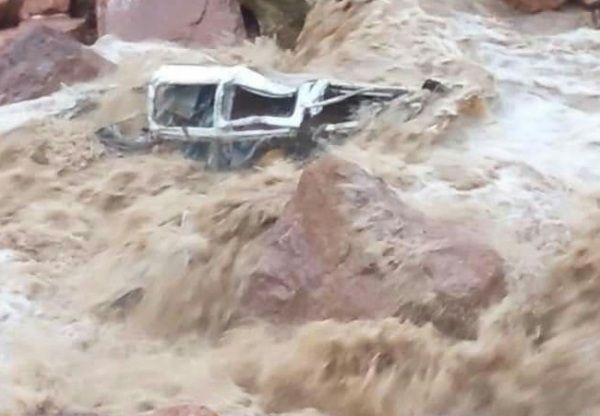 إب.. السيول تودي بحياة أربعة شبان في مديرية القفر 