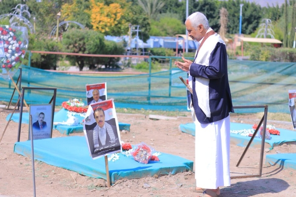 وفاة الصحفي خليل العمري في صنعاء