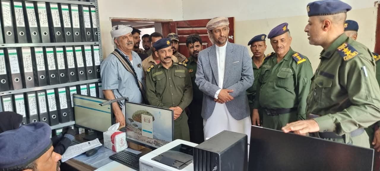 الوكيل الجعفري يدشن العمل بالسجل المدني الإلكتروني بمحافظة المهرة